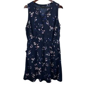 41 Hawthorn | Claira Navy Pink Floral Tie Waist Dress